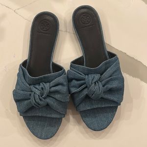 Tory Burch Denim Bow Sandals, size 10, never worn